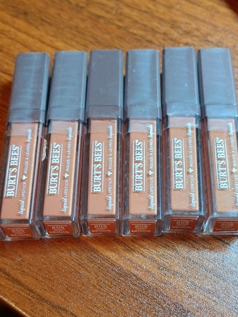 6 x Burt's Bees Liquid 805 Pouring Nude